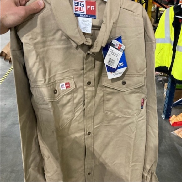 Bundle 5 jeans/5 workshirts- wranglers regular & 5 Big bill khaki worshirt - Picture 3 of 3